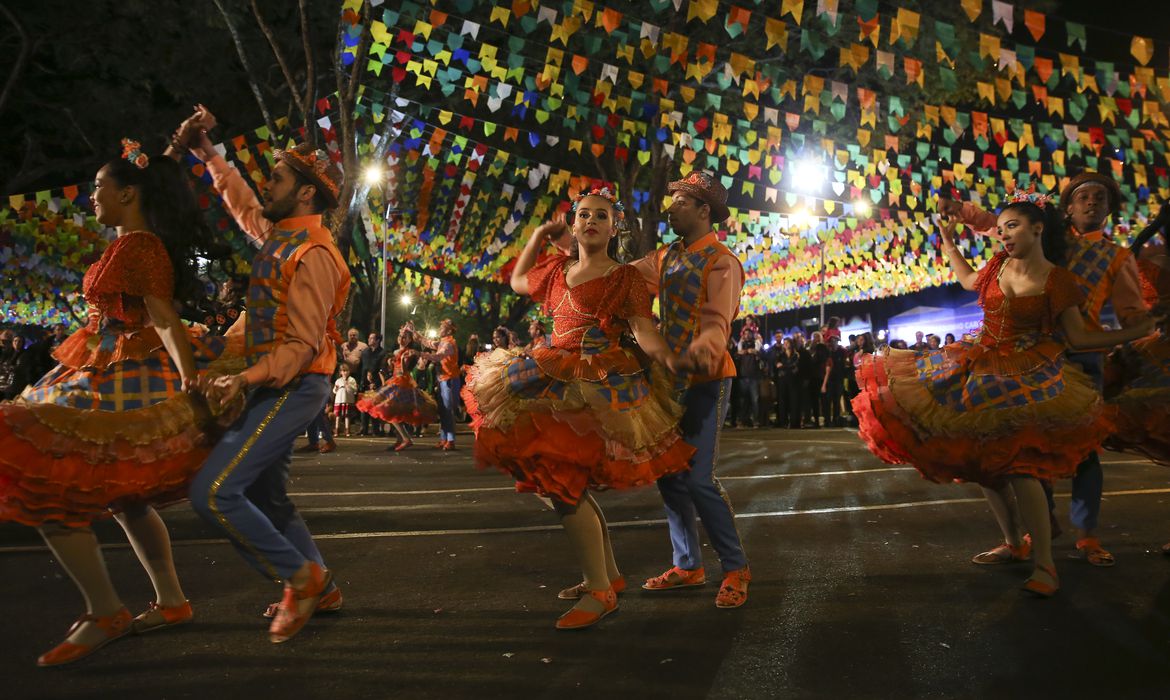 Discover the origin of Festa Junina in Brazil