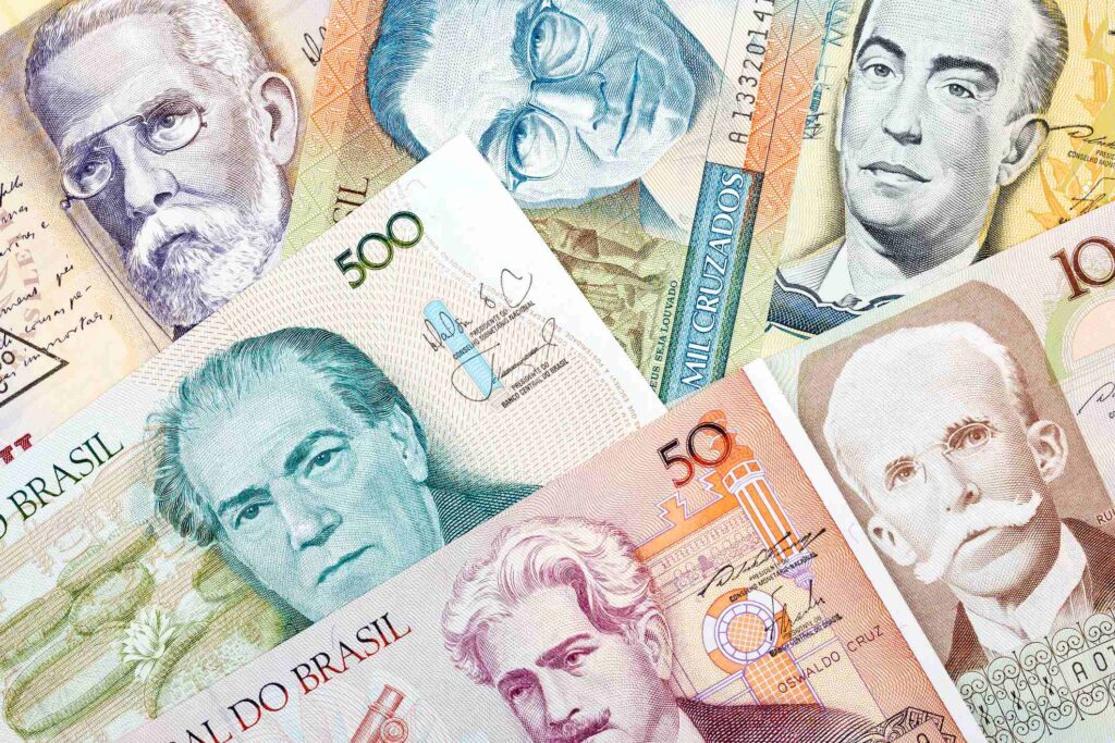 Discover all the currencies that Brazil has ever had 6