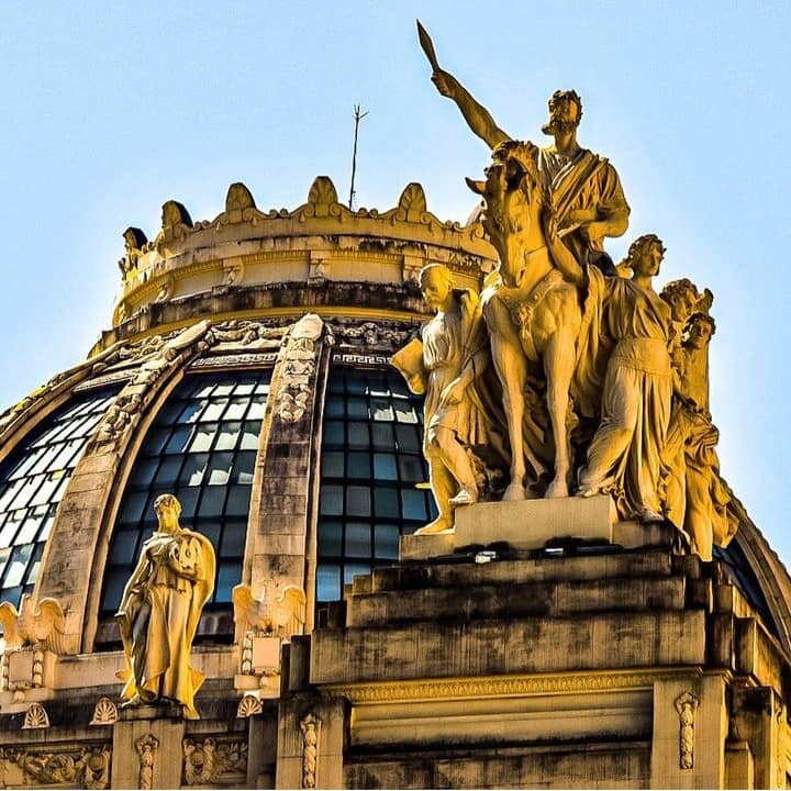 Le palais Tiradentes à Rio de Janeiro